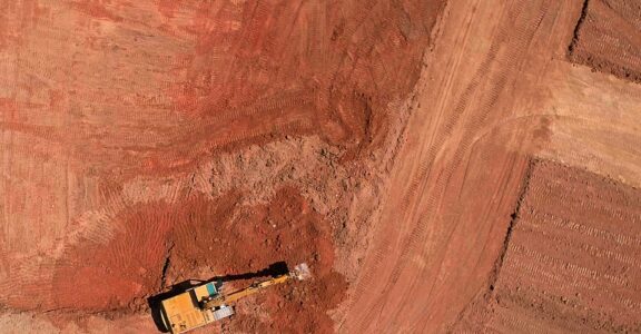 Société de terrassement à Nice : Préparez votre terrain à la construction de votre future maison